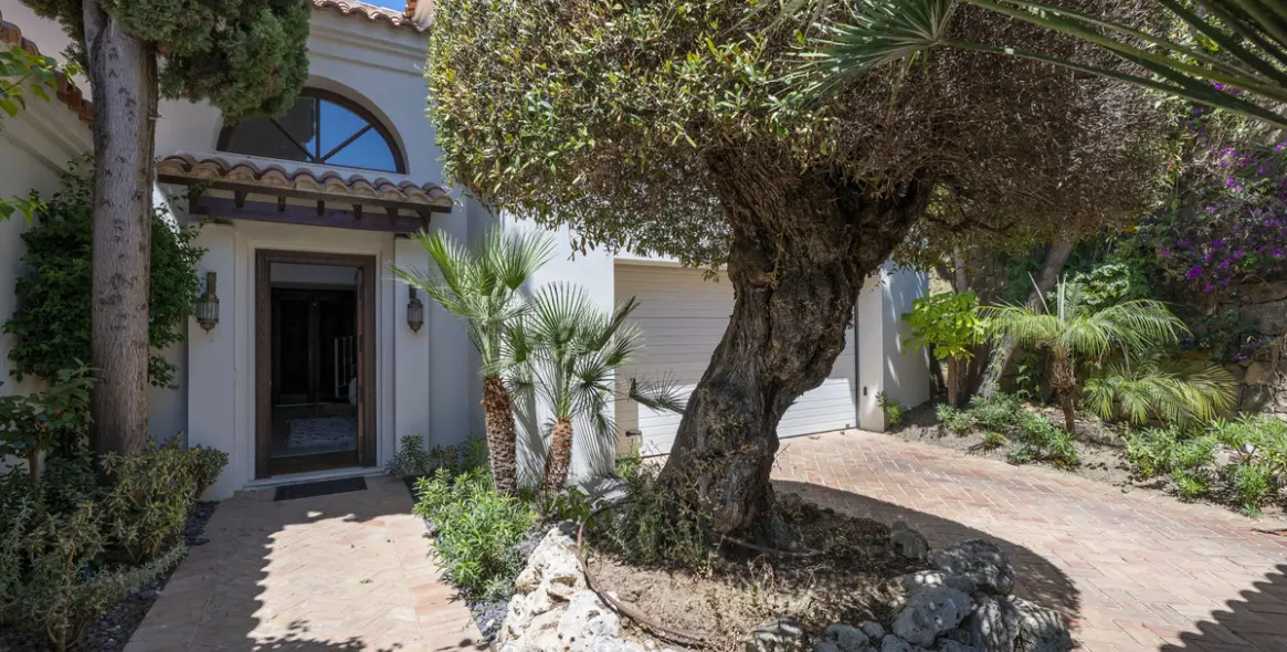 Venta de villa independiente en Estepona 64