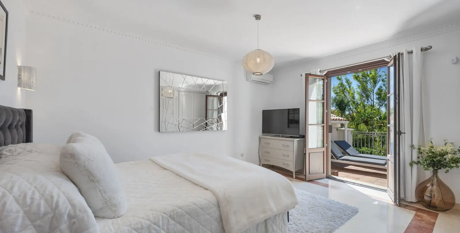 Venta de villa independiente en Estepona 24
