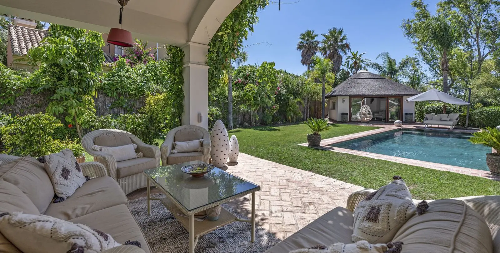 Venta de villa independiente en Estepona 33