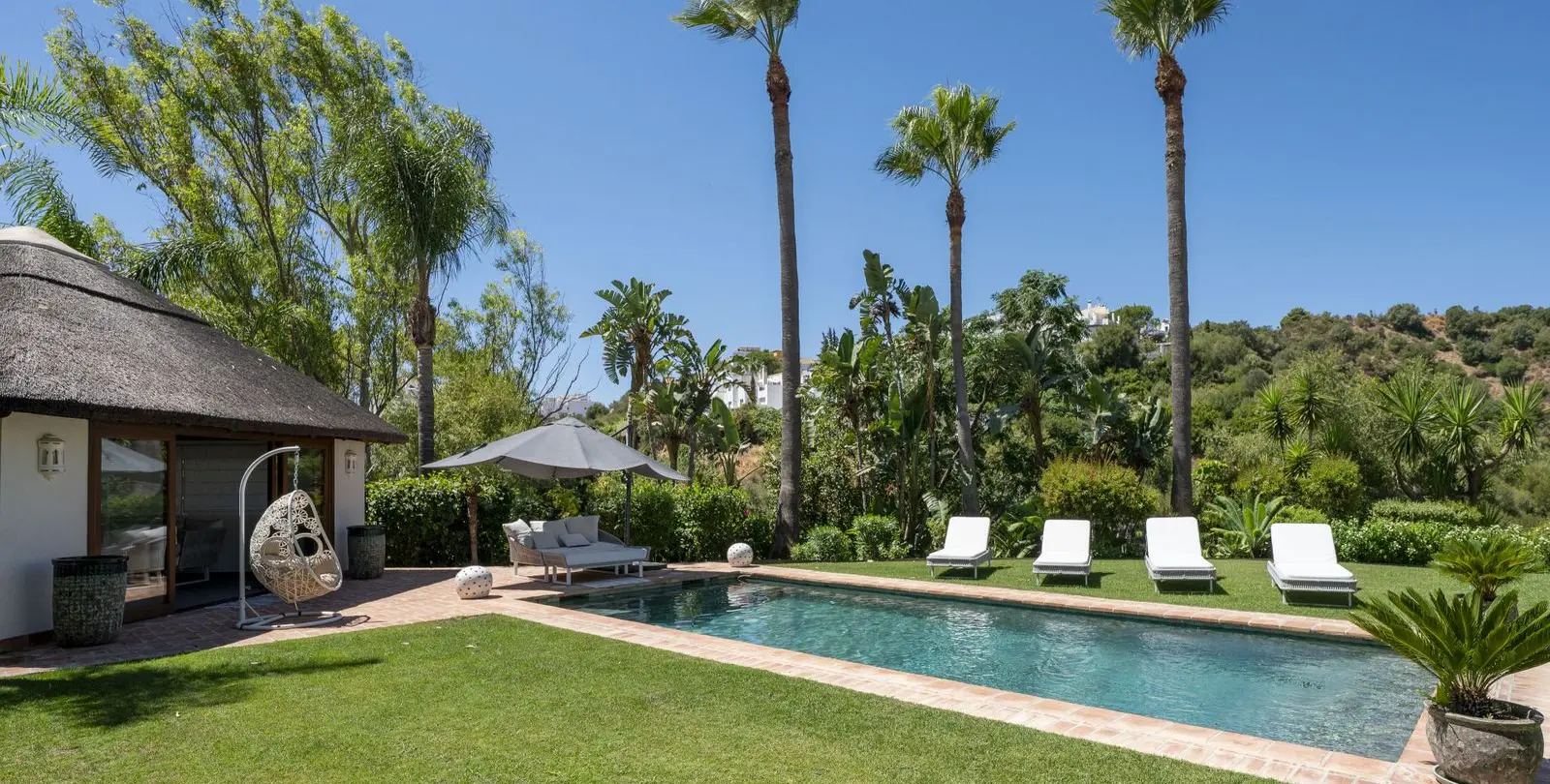 Venta de villa independiente en Estepona 44