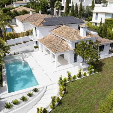 Venta de villa independiente en Guadalmina Alta