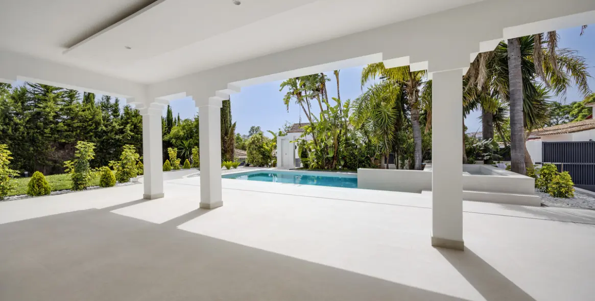 Venta de villa independiente en Guadalmina Alta 3