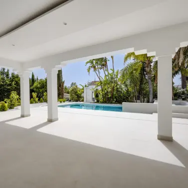Venta de villa independiente en Guadalmina Alta