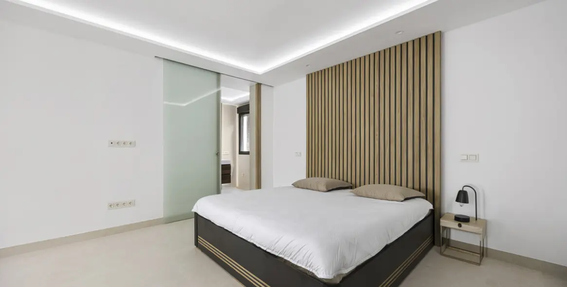 Venta de villa independiente en Guadalmina Alta 14