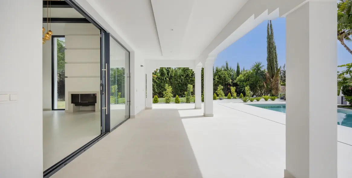 Venta de villa independiente en Guadalmina Alta 27