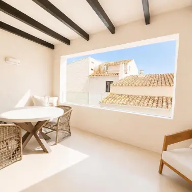 Alquiler a corto plazo de apartamento en planta media en Puerto Banús