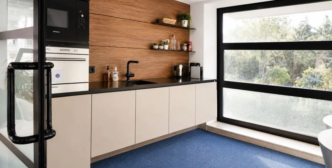 Long-term rent of office in La Campana 6