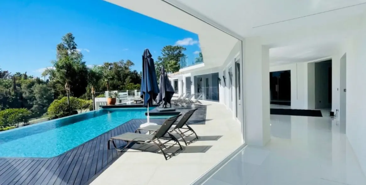 Long-term rent of detached villa in Las Chapas 3