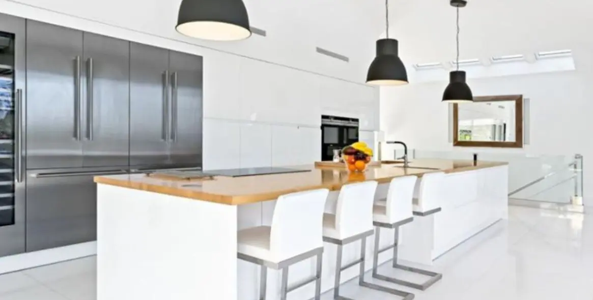 Long-term rent of detached villa in Las Chapas 4
