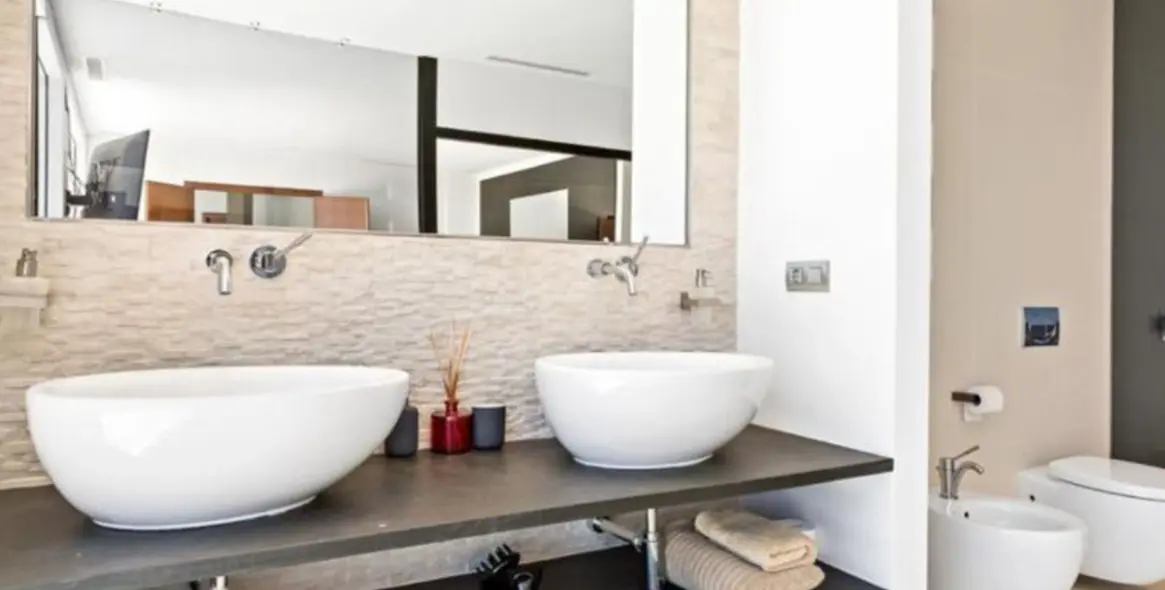 Long-term rent of detached villa in Las Chapas 5