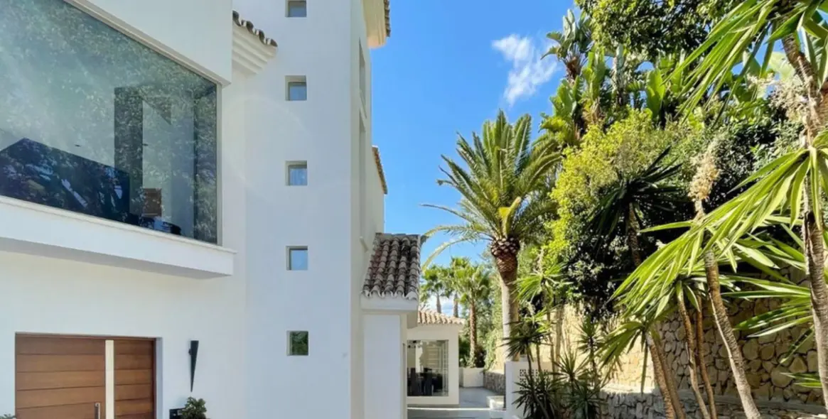 Long-term rent of detached villa in Las Chapas 14