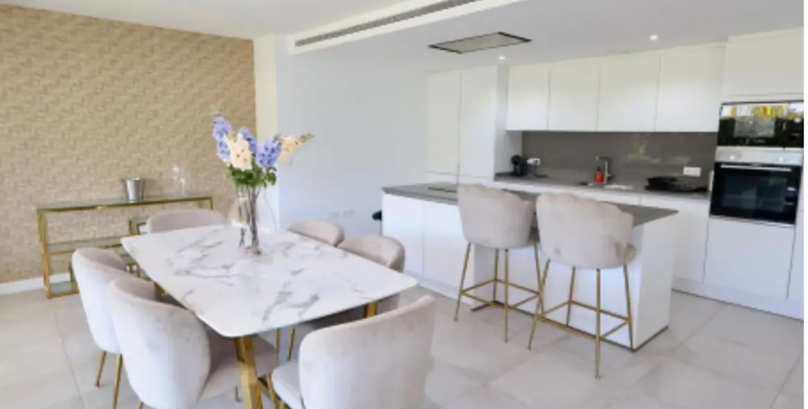 Long-term rent of ground floor apartment in Estepona 5