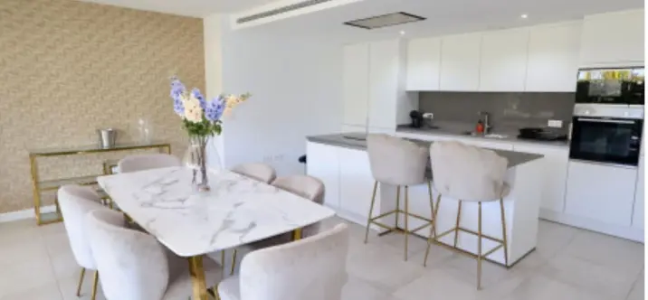 Long-term rent of ground floor apartment in Estepona 4