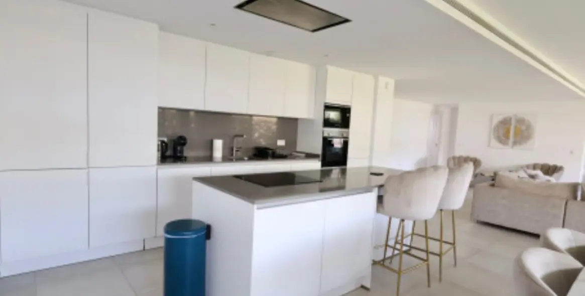 Long-term rent of ground floor apartment in Estepona 8