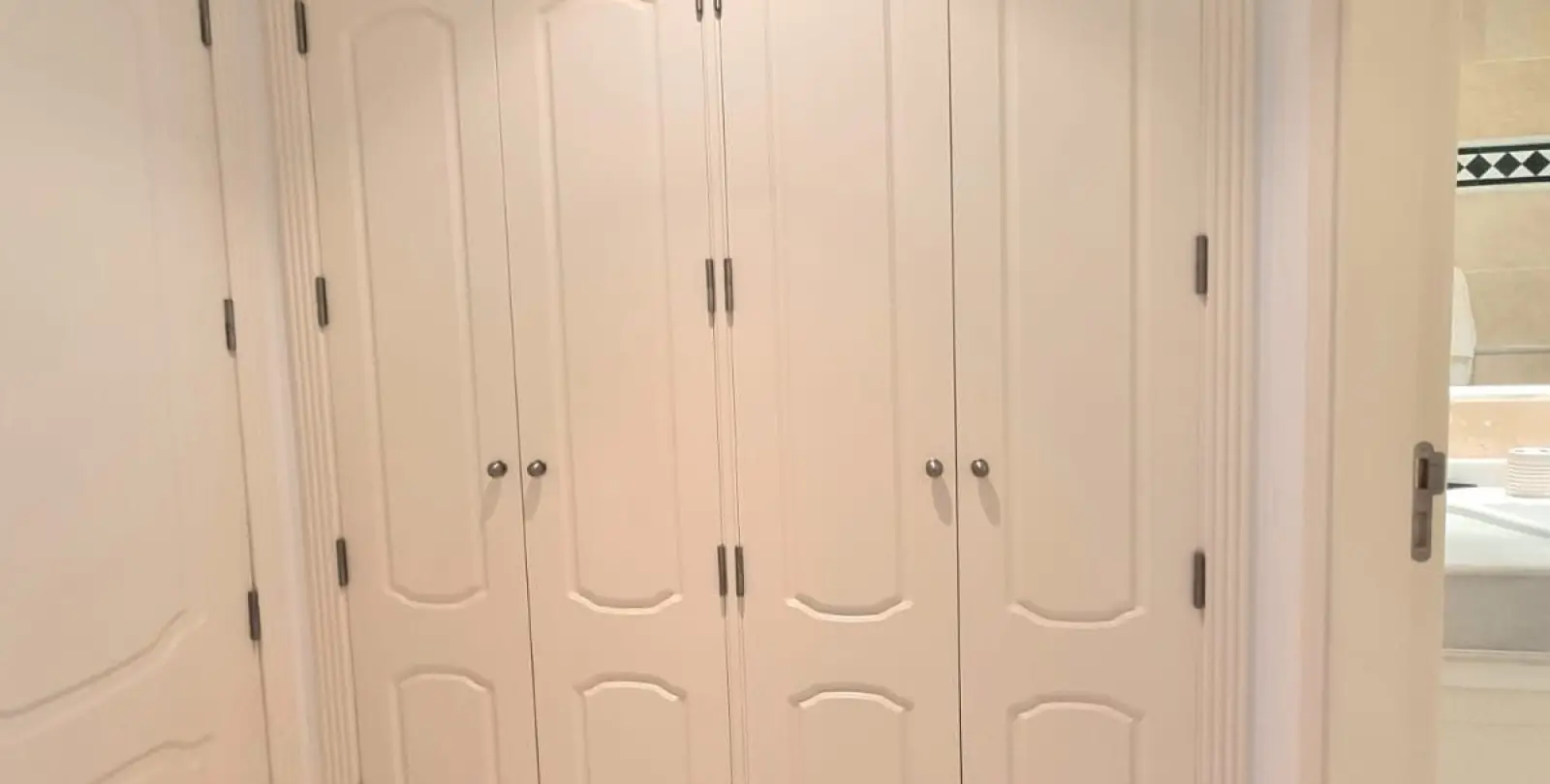 Venta de apartamento en planta media en Nueva Andalucía 20