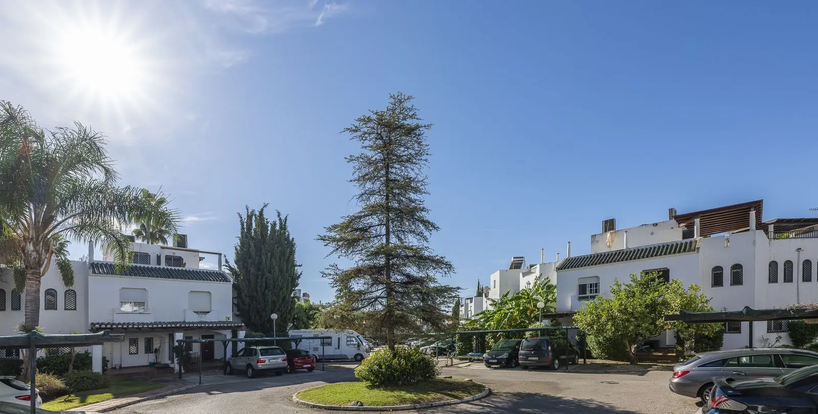Продажа дома на две семьи в Nueva Andalucía 38