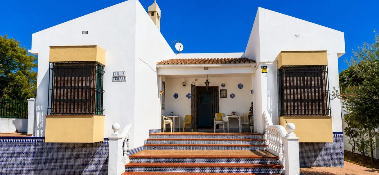 Venta de villa independiente en Chilches 3
