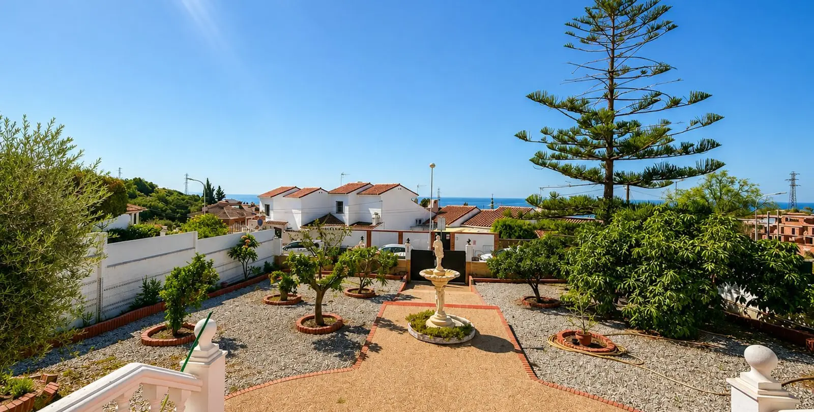 Sale of detached villa in Chilches 5