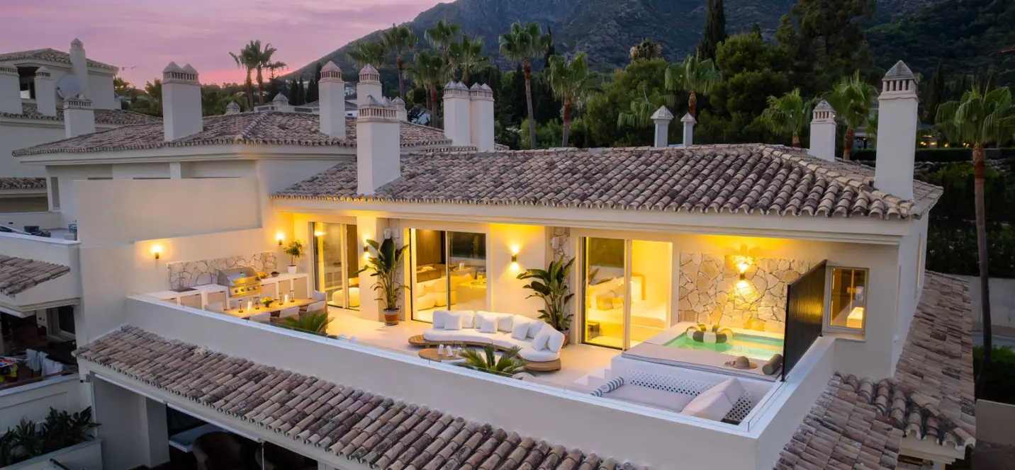 Sale of penthouse in The Golden Mile 0