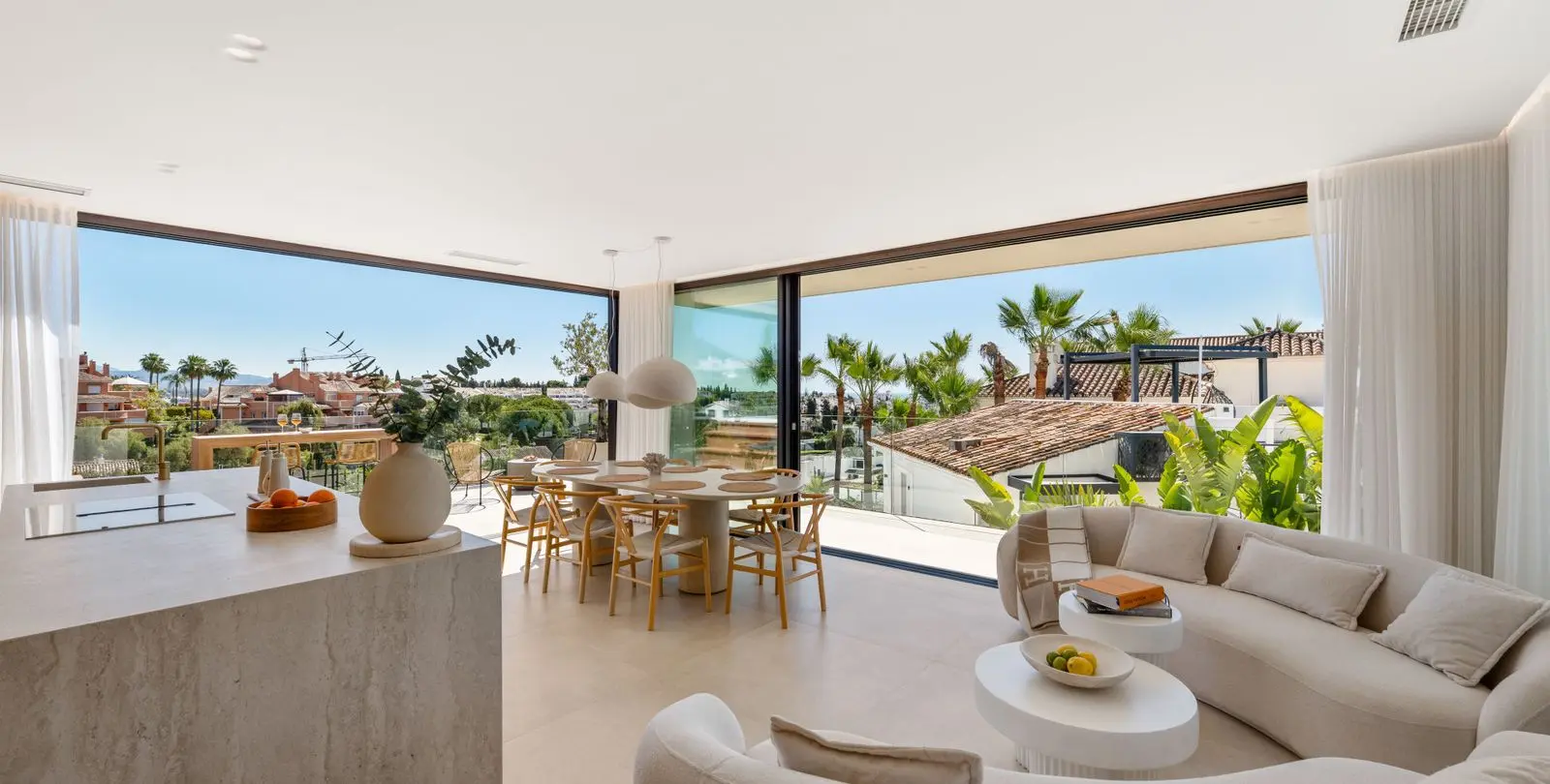 Sale of detached villa in Nueva Andalucía 12