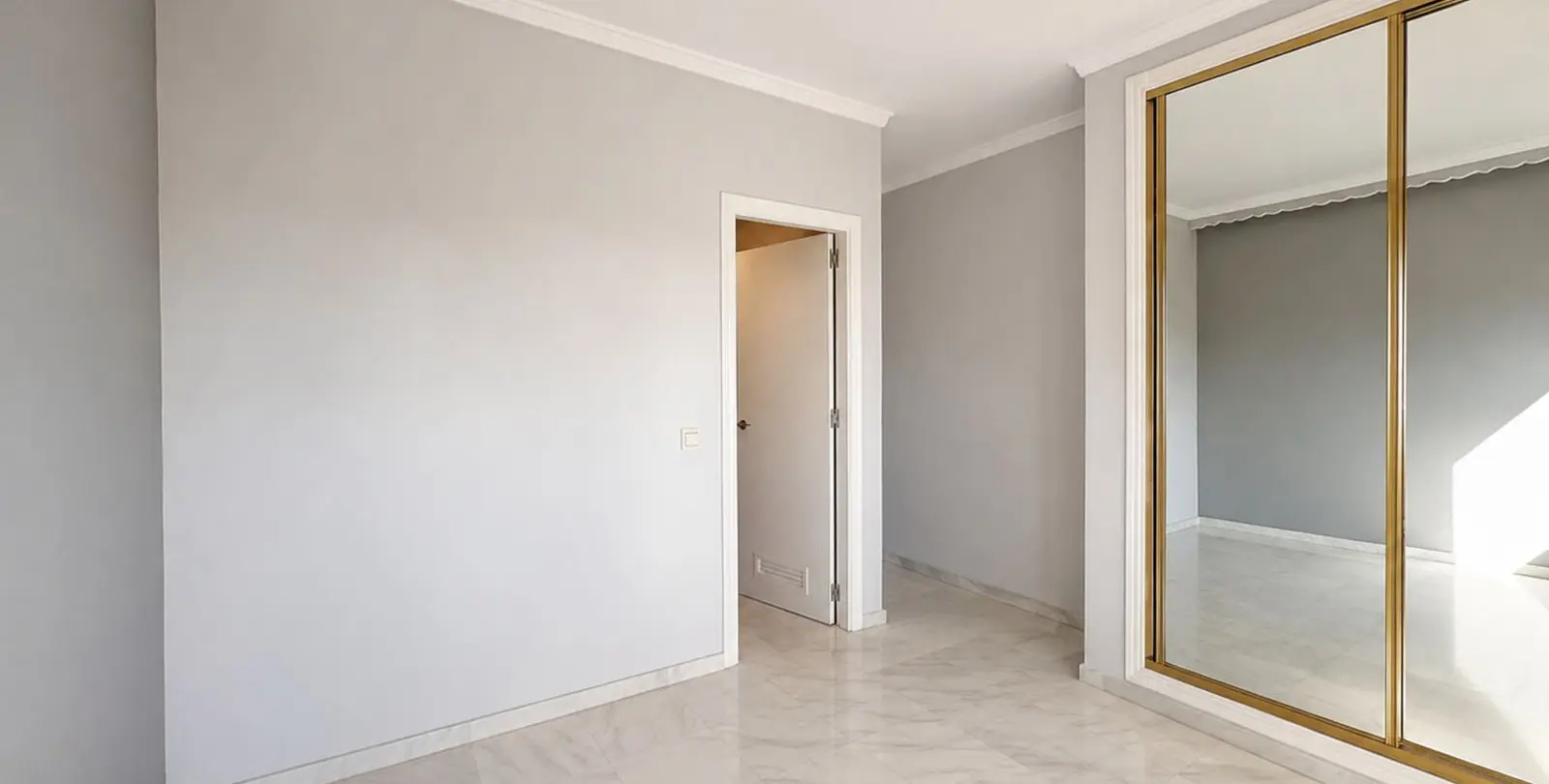 Продажа апартаментов на среднем этаже в Marbella 12