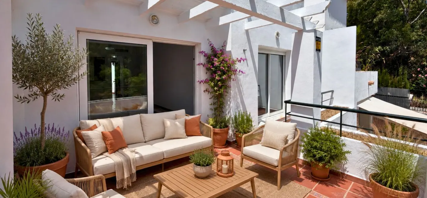 Sale of penthouse in Nueva Andalucía 0
