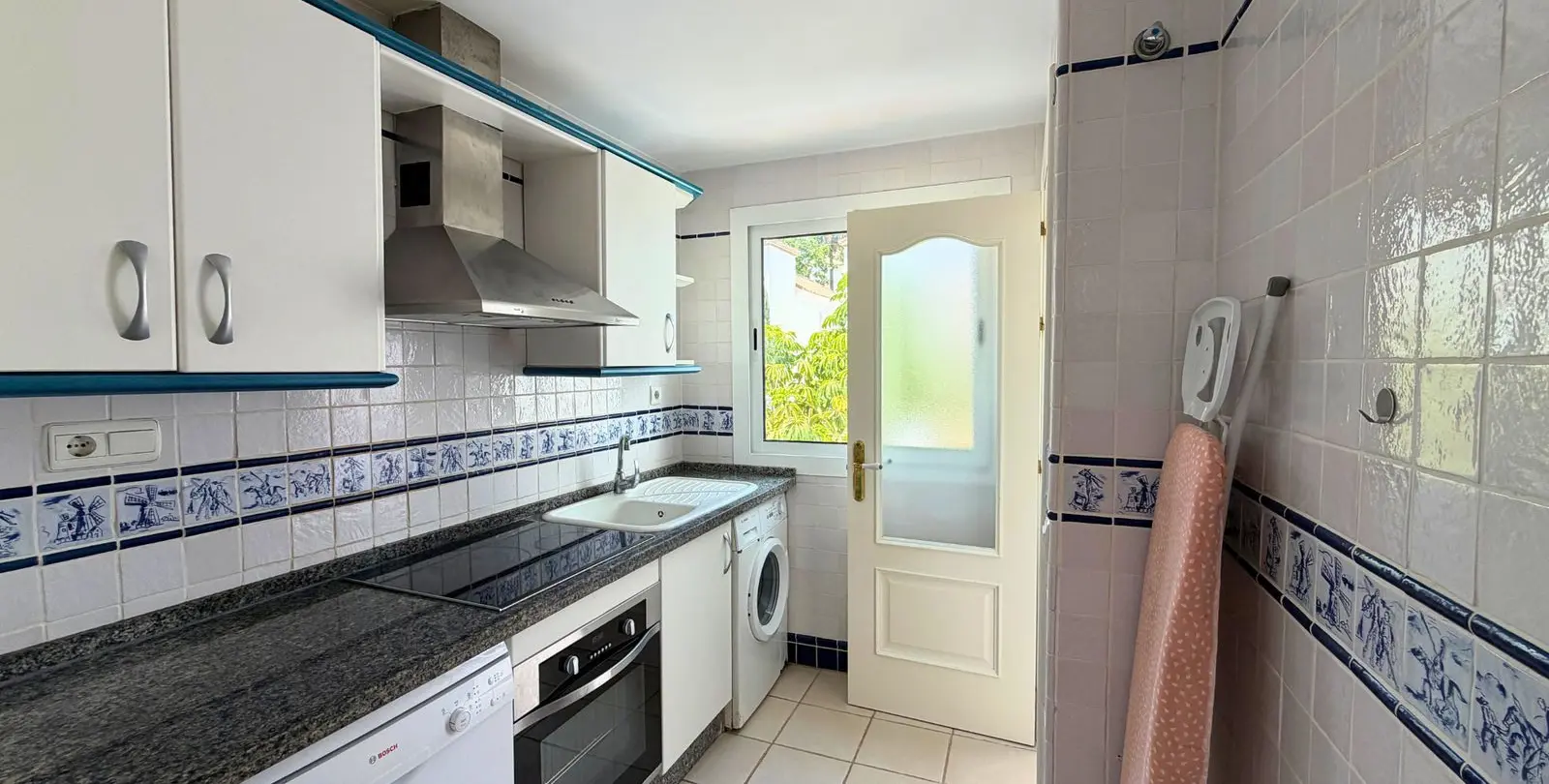 Sale of penthouse in Nueva Andalucía 15