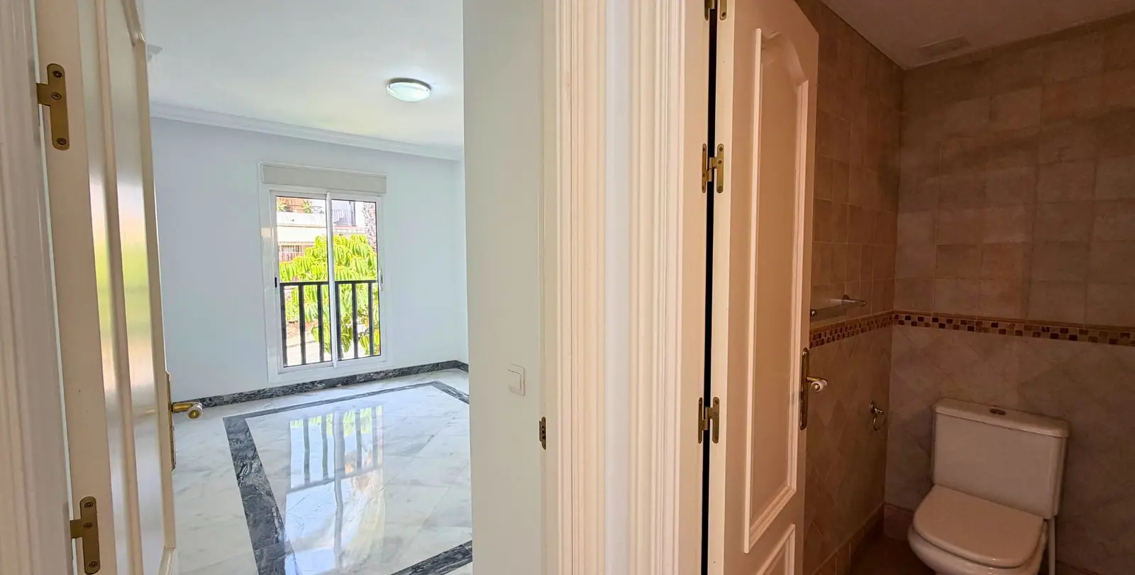 Sale of penthouse in Nueva Andalucía 27