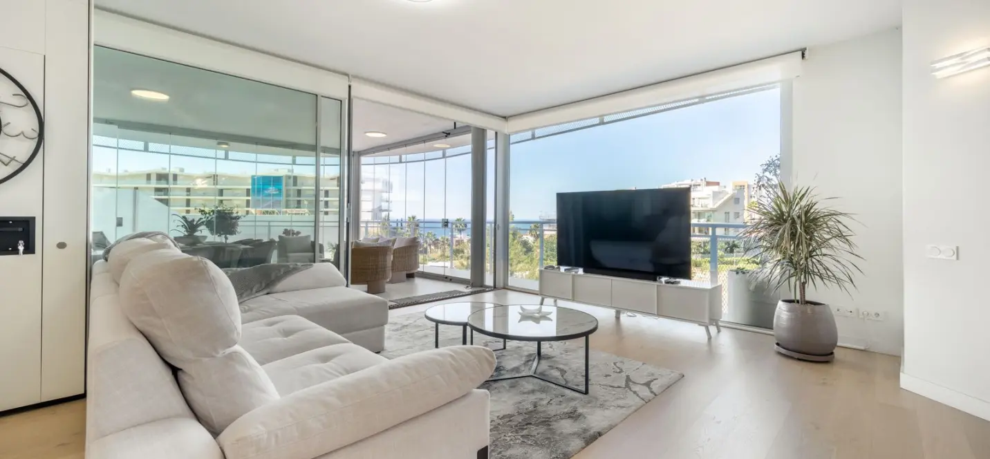 Продажа апартаментов на среднем этаже в Fuengirola 0