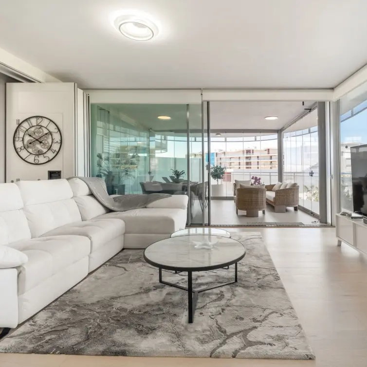 Продажа апартаментов на среднем этаже в Fuengirola