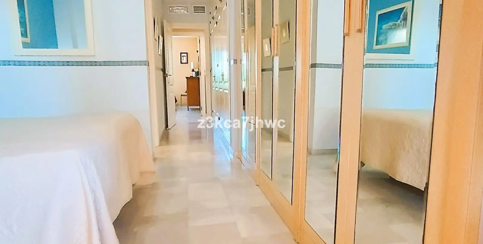 Продажа апартаментов на среднем этаже в Estepona 24
