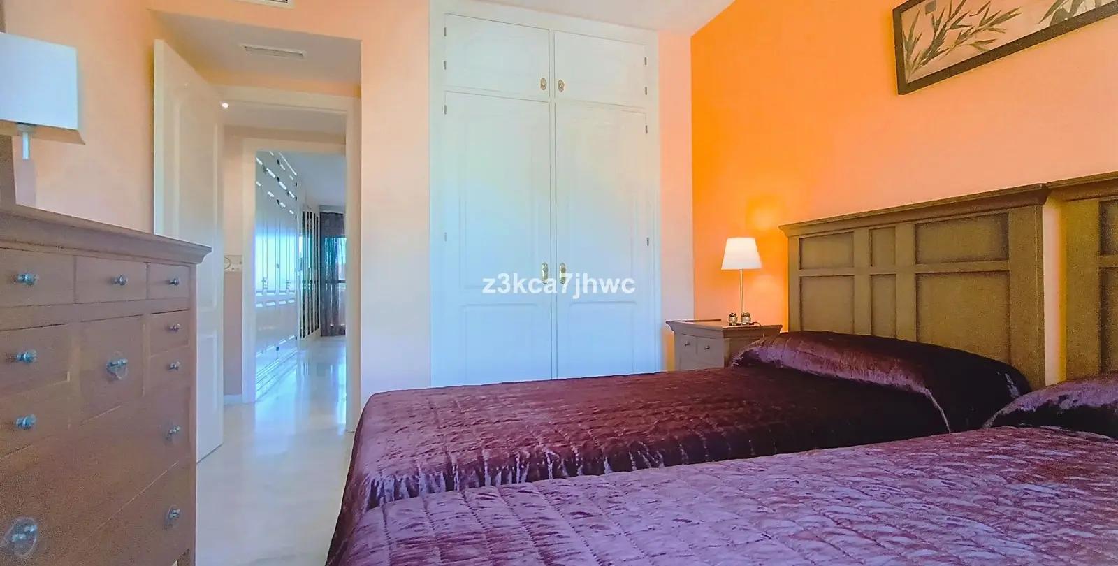 Продажа апартаментов на среднем этаже в Estepona 33