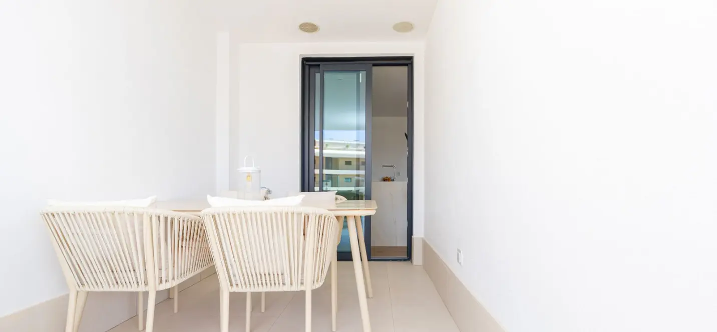 Sale of middle floor apartment in Fuengirola 3