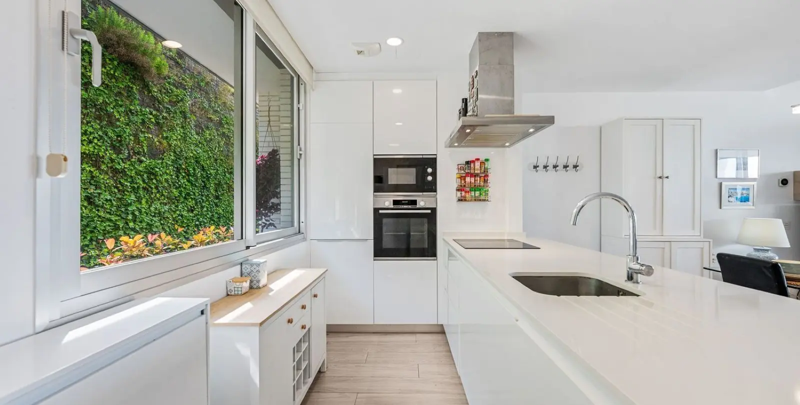 Sale of townhouse in Cancelada 3