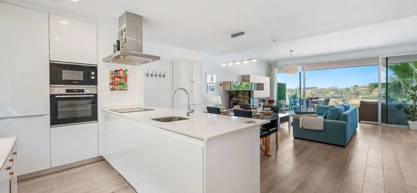 Sale of townhouse in Cancelada 3