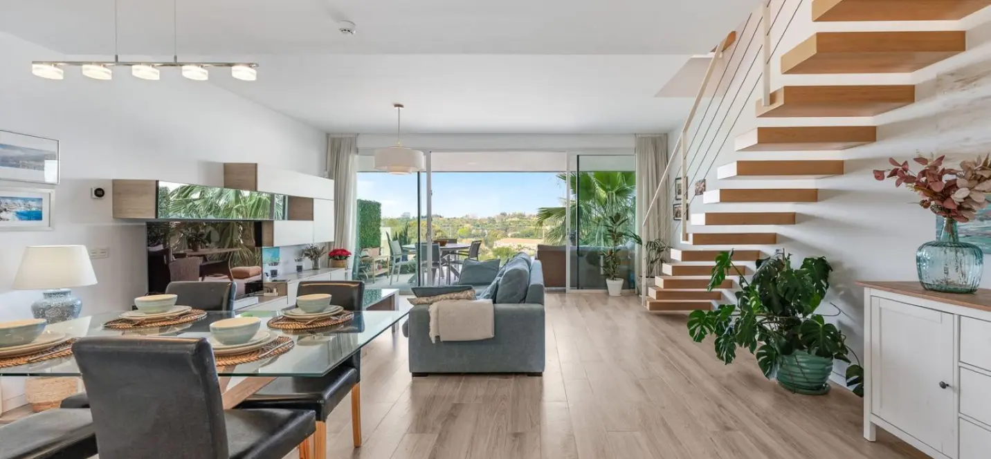 Sale of townhouse in Cancelada 4