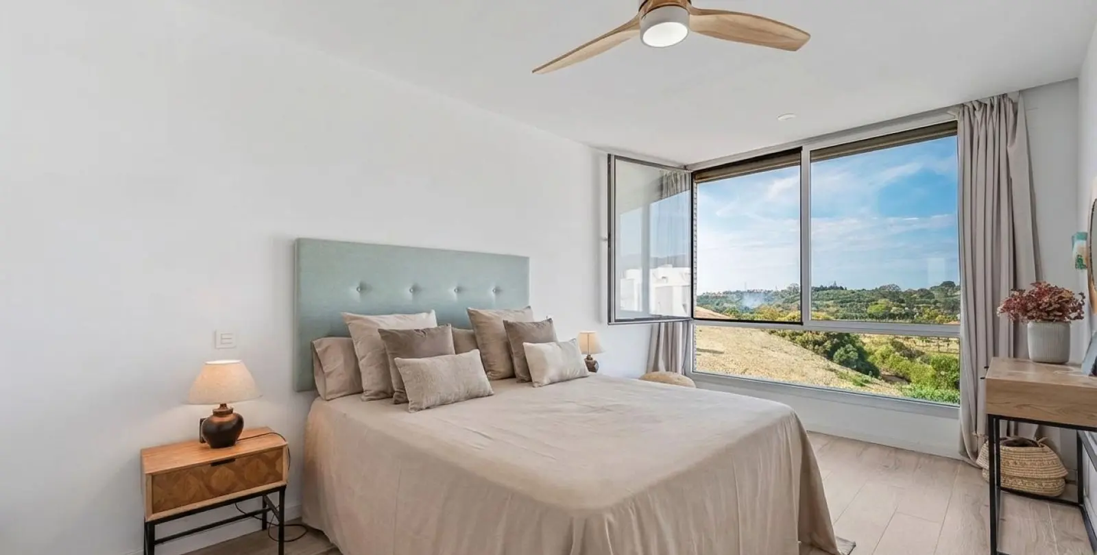 Sale of townhouse in Cancelada 8