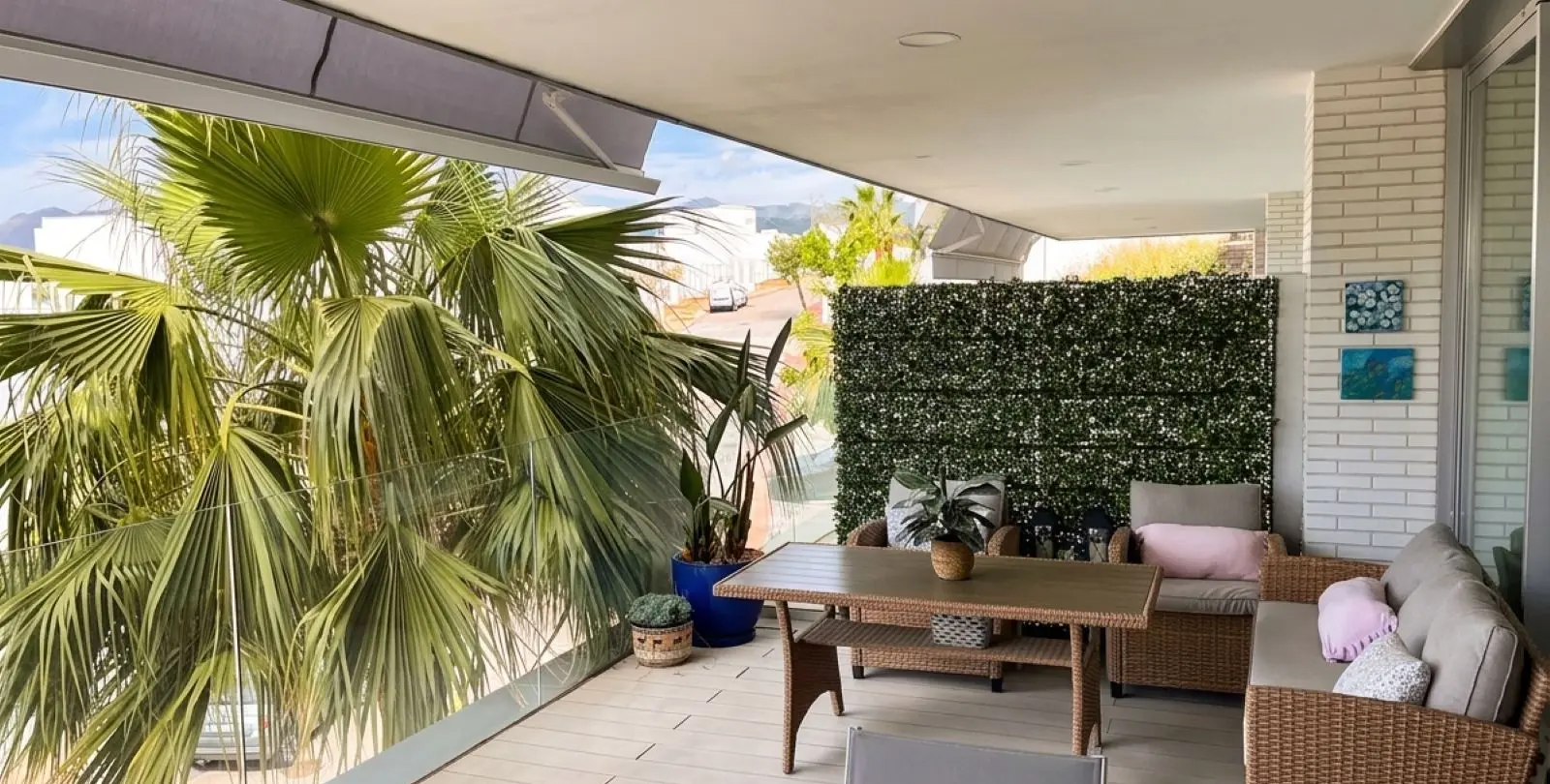 Sale of townhouse in Cancelada 17