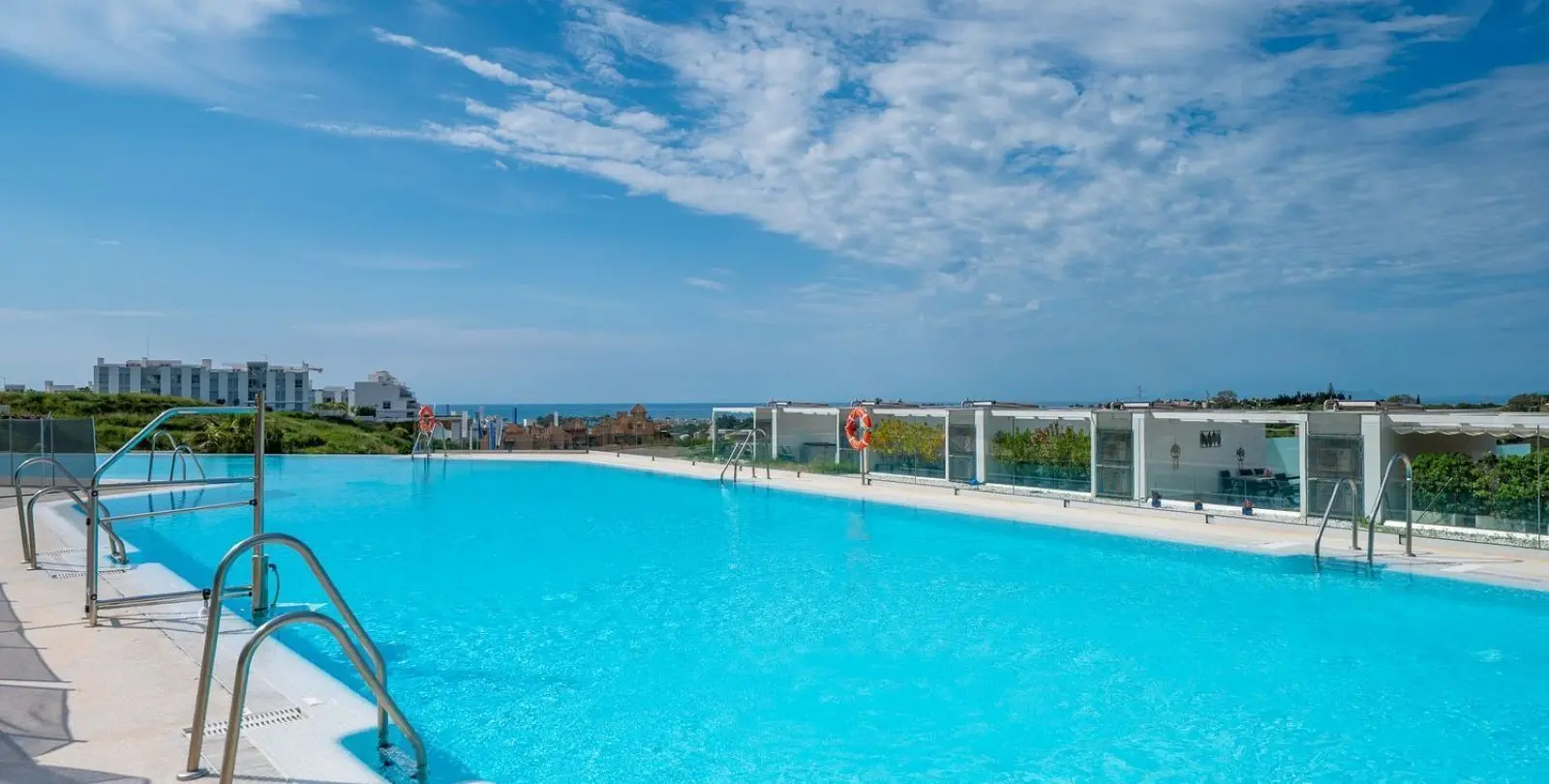 Sale of townhouse in Cancelada 19