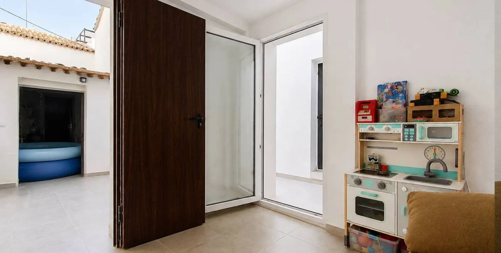 Sale of townhouse in Estepona 16