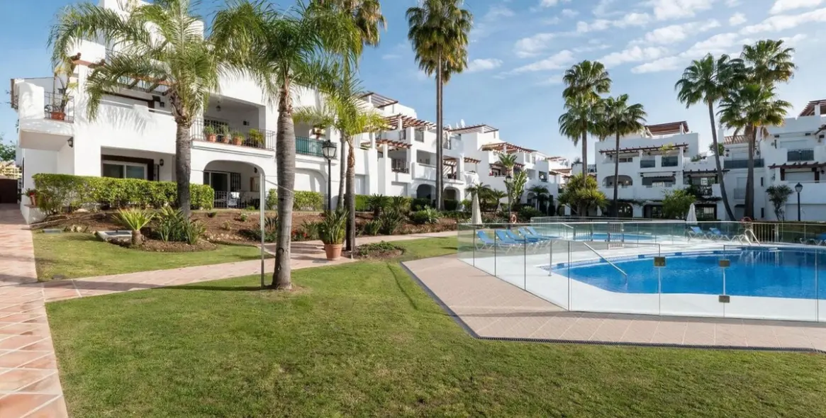 Venta de apartamento en planta baja en Cortijo Blanco 1