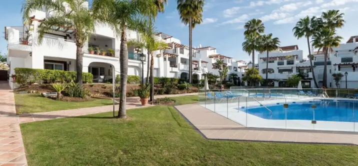 Venta de apartamento en planta baja en Cortijo Blanco 0