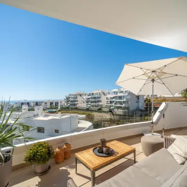 Venta de apartamento en planta media en Fuengirola