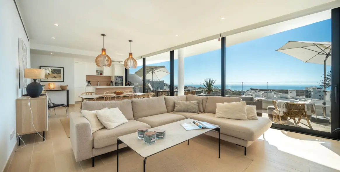 Venta de apartamento en planta media en Fuengirola 3