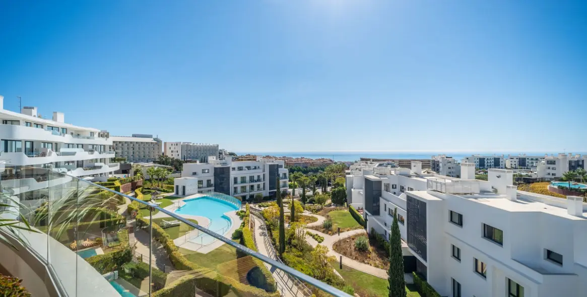 Venta de apartamento en planta media en Fuengirola 6