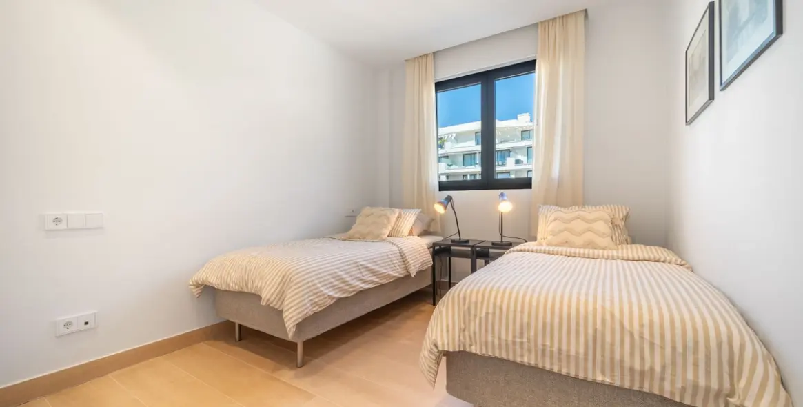 Venta de apartamento en planta media en Fuengirola 24