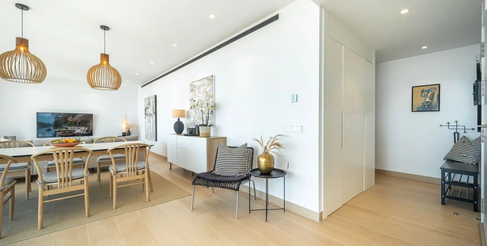 Sale of middle floor apartment in Fuengirola 15