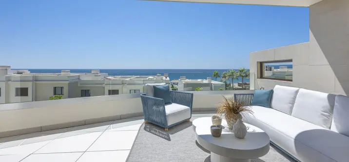 Venta de apartamento en planta baja en Estepona 3