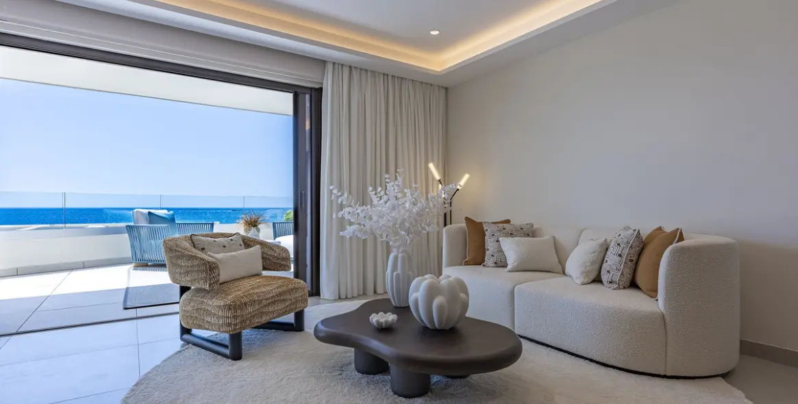 Venta de apartamento en planta baja en Estepona 9