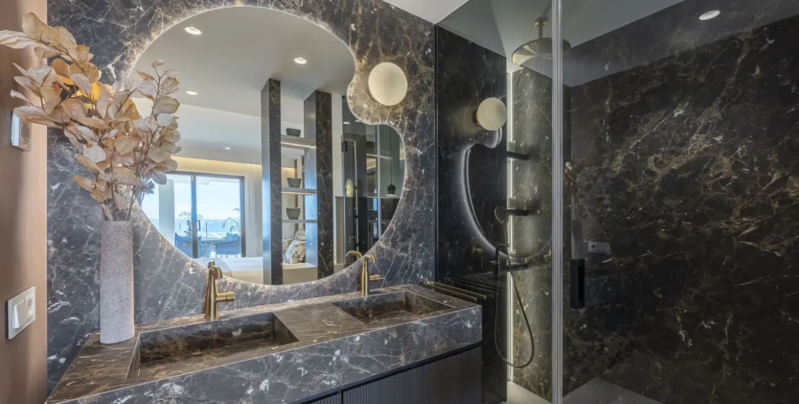Venta de apartamento en planta baja en Estepona 16
